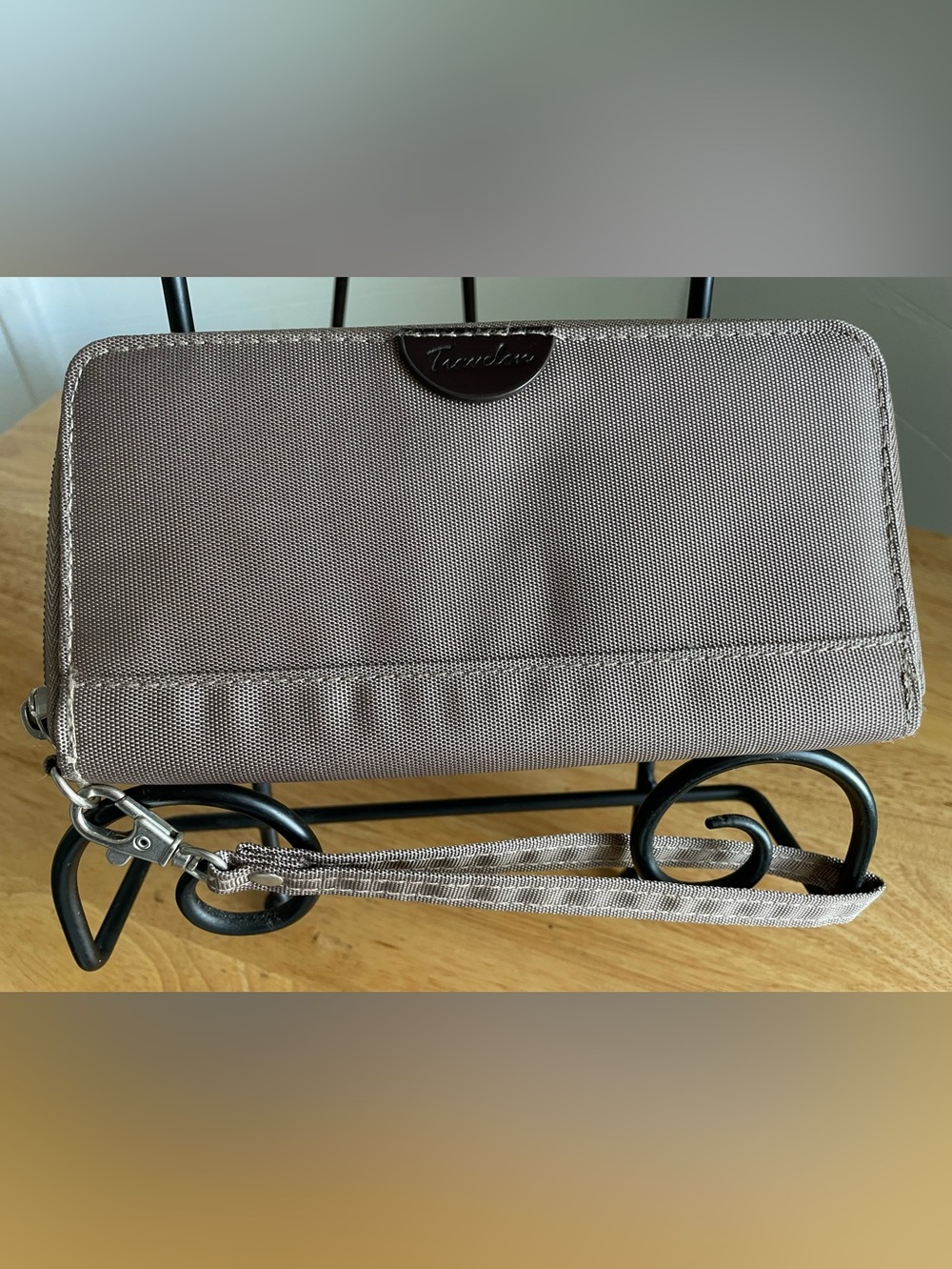Travelon- RFID Blocking Taupe Clutch Tech Wallet